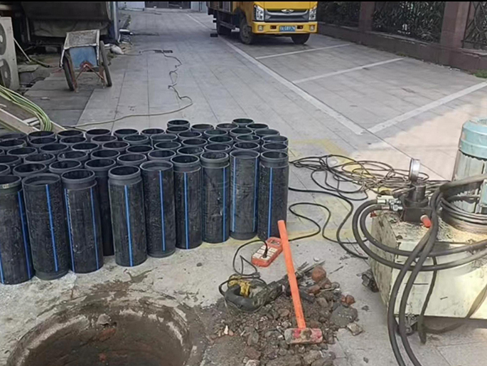 勐腊PE置换管厂家 DN315置换管 非开挖管短管置换